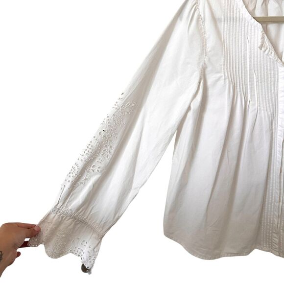 JOIE Kalyssa Pleated Eyelet Blouse White Sz Medium - Picture 3 of 6